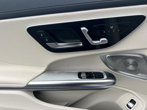 New 2026 Mercedes-Benz CLE 300 4MATIC Coupe image 13