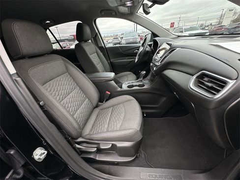 Used 2019 Chevrolet Equinox LT image 24