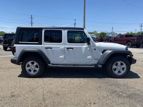 Used 2018 Jeep Wrangler Unlimited Sport S AWD/4WD image 6
