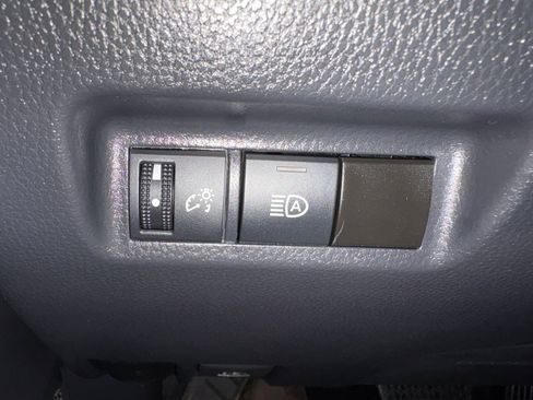 Used 2024 Toyota RAV4 XLE FWD image 22