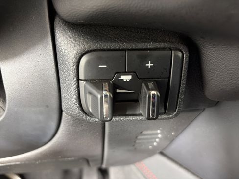Used 2024 Dodge Durango GT AWD/4WD image 28