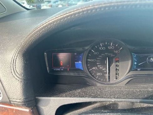 Used 2013 Lincoln MKX FWD image 18