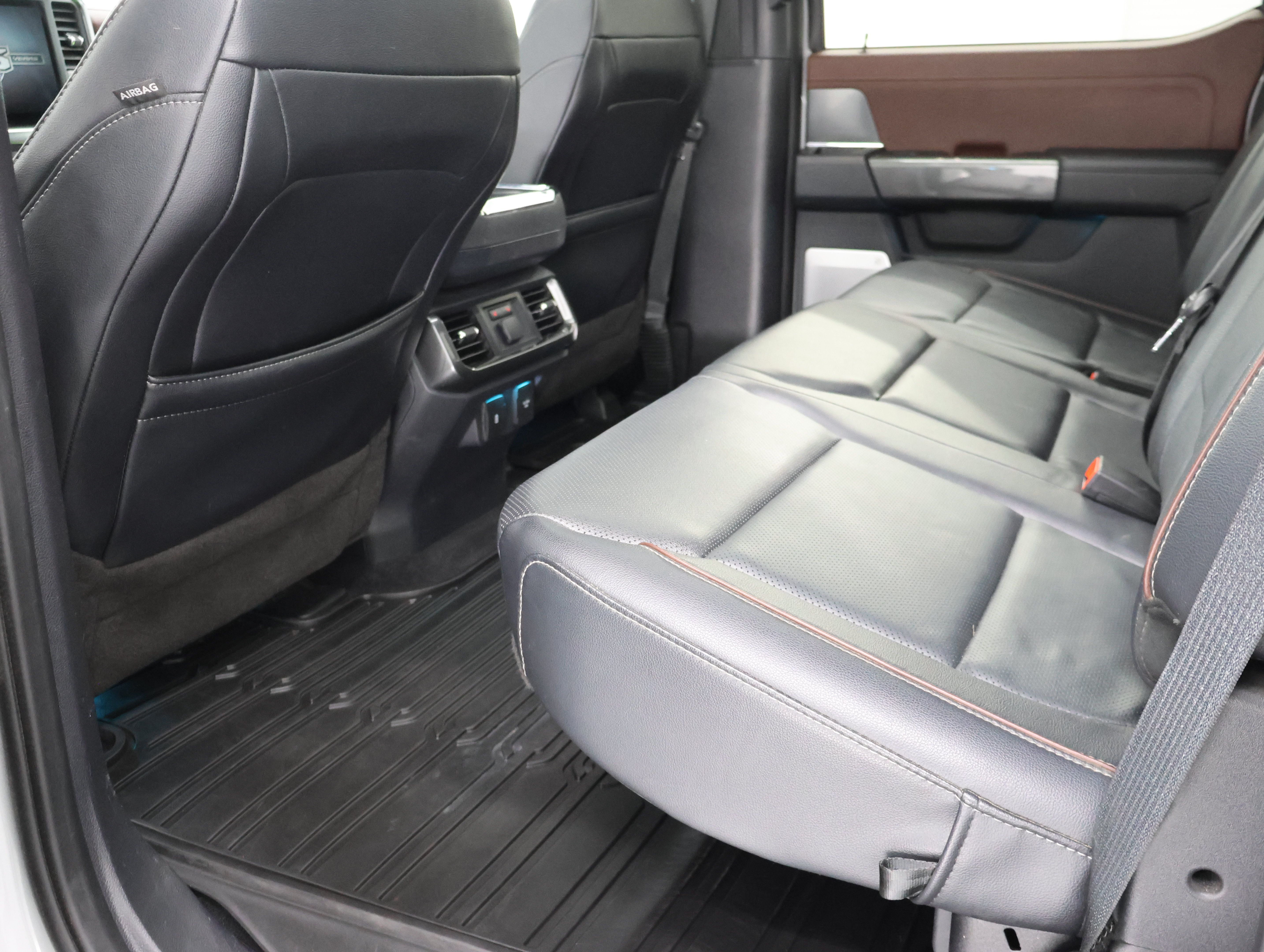 Used 2023 Ford F150 Lariat w/ Equipment Group 502A High AWD/4WD image 9