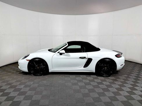 Used 2022 Porsche 718 Boxster image 4