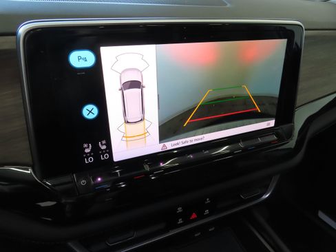 New 2026 Volkswagen Atlas SEL image 19