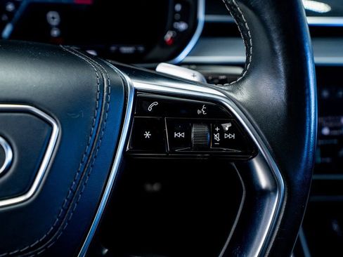 Used 2020 Audi S8 L w/ S8 Executive Package image 42