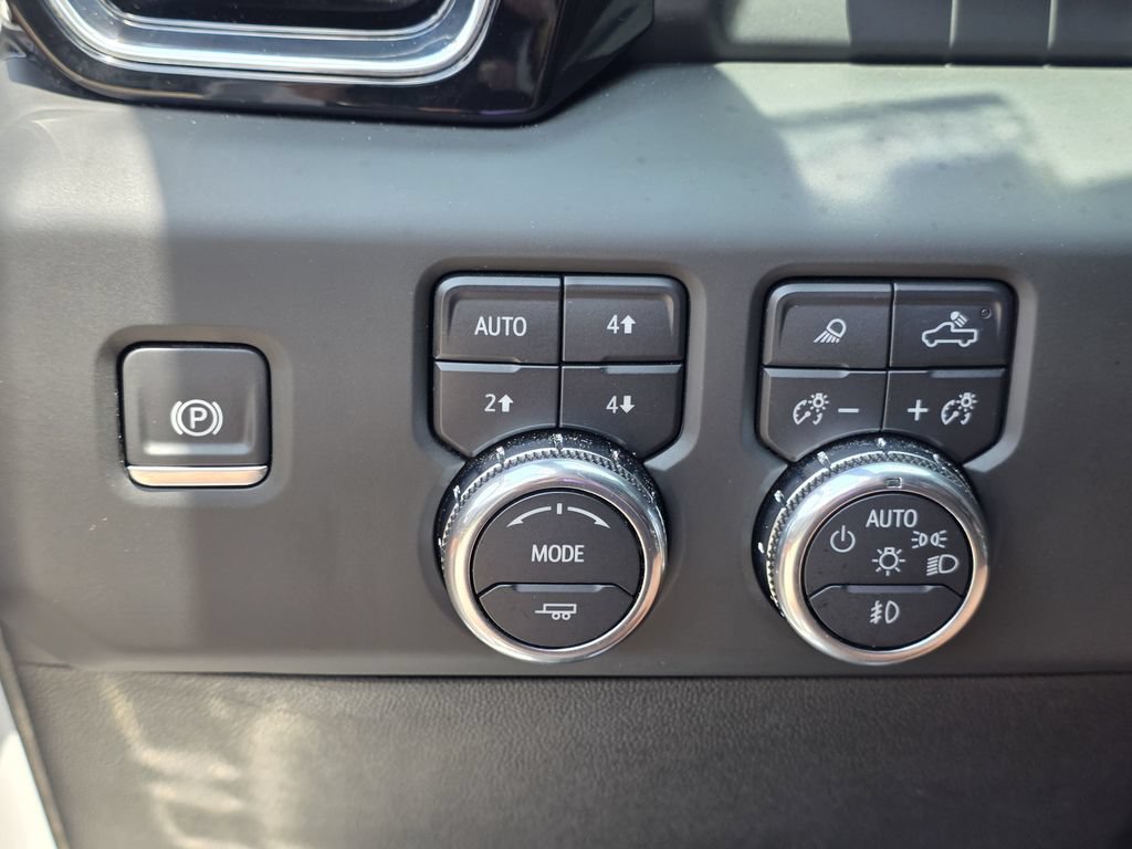 Used 2024 GMC Sierra 1500 Denali Ultimate AWD/4WD image 22