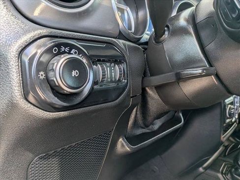 Used 2021 Jeep Wrangler Unlimited Sport AWD/4WD image 16