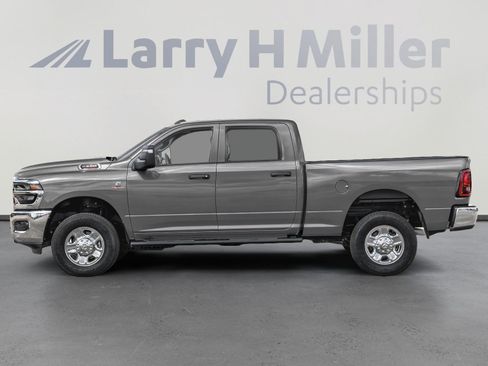 New 2026 RAM 2500 Tradesman AWD/4WD image 3