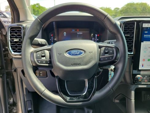 Used 2025 Ford Ranger XLT w/ FX4 Off-Road Package AWD/4WD image 25