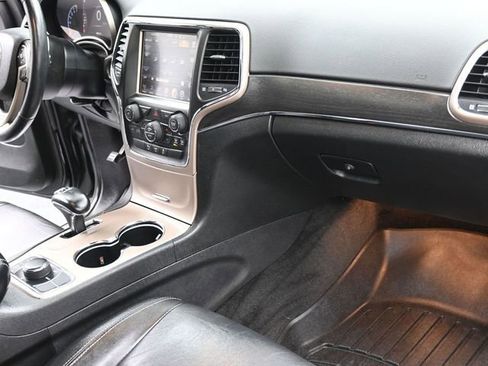 Used 2015 Jeep Grand Cherokee Limited image 28