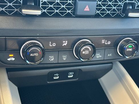 Certified 2025 Honda Accord SE image 19