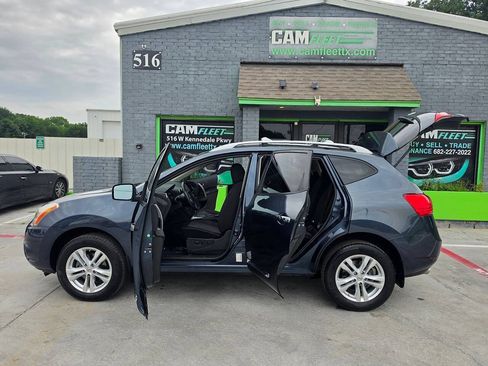 Used 2013 Nissan Rogue SV w/ Premium Pkg FWD image 32