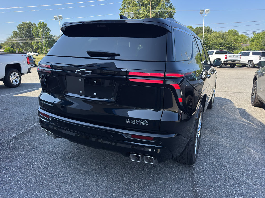 New 2026 Chevrolet Traverse High Country FWD image 5