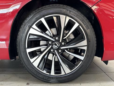 Used 2017 Honda Accord EX-L image 30