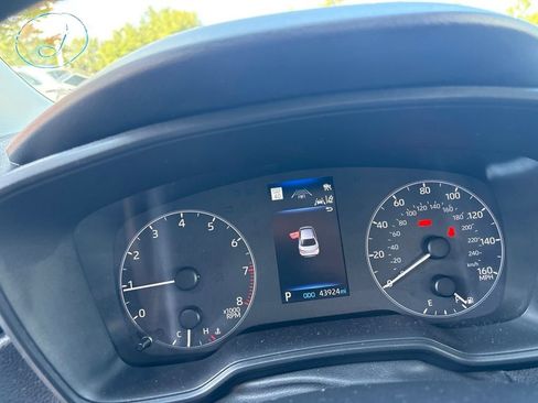 Used 2025 Toyota Corolla LE FWD image 14