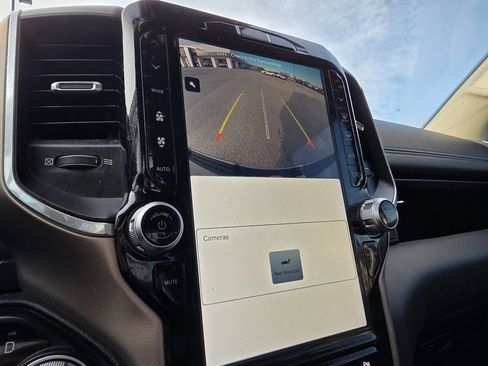 Used 2022 RAM 1500 Laramie image 17