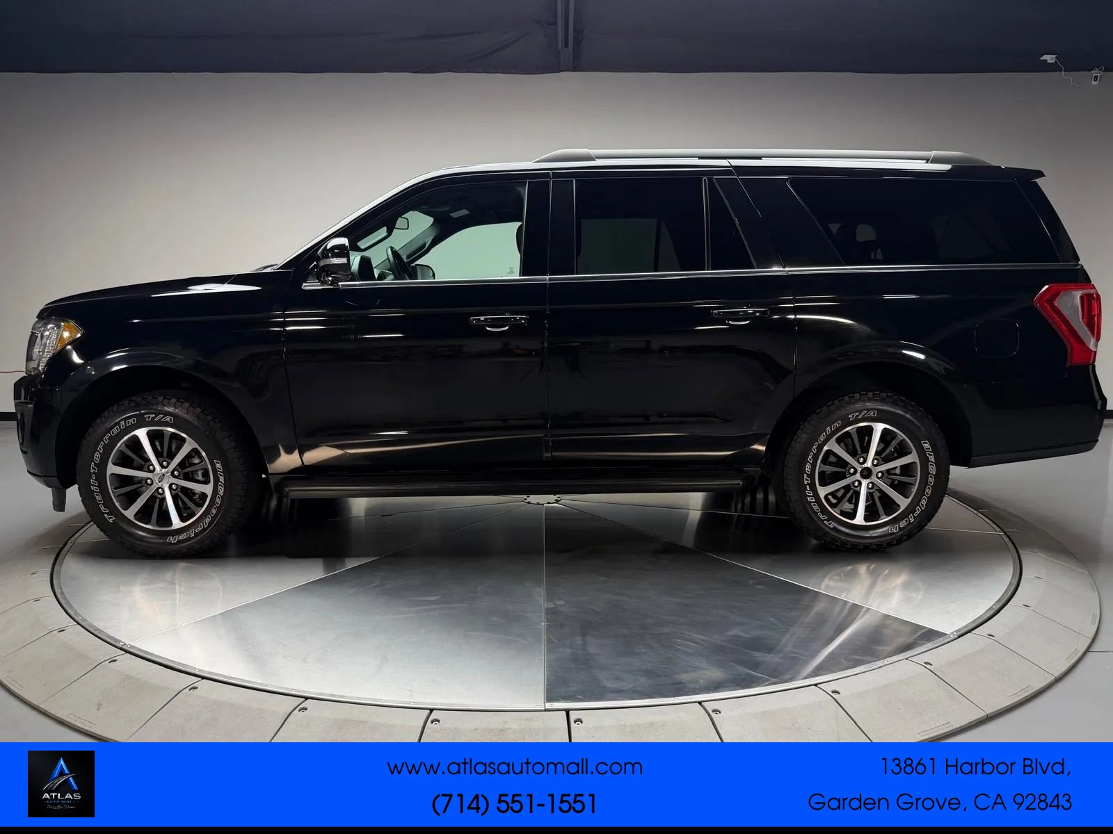 Used 2019 Ford Expedition Max XLT w/ Equipment Group 201A AWD/4WD image 4