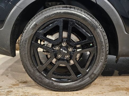 Used 2023 Kia Telluride SX X-Line AWD/4WD image 17