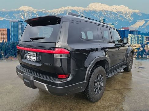 Used 2024 Lexus GX 550 image 7