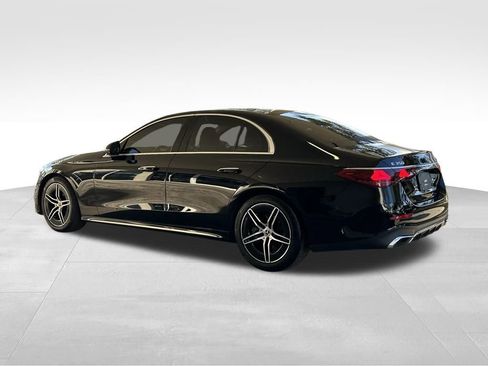 Used 2025 Mercedes-Benz E 350 4MATIC Sedan image 7