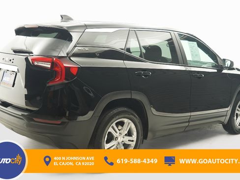 Used 2024 GMC Terrain SLE image 6