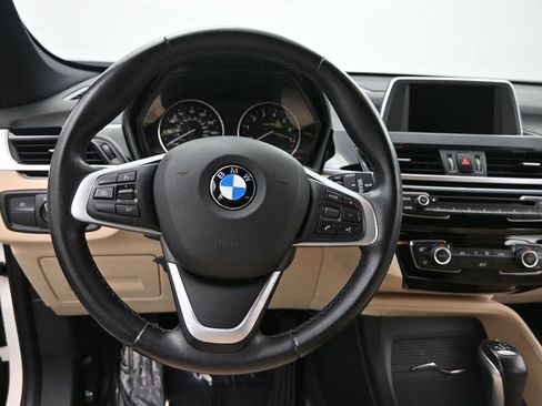 Used 2017 BMW X1 sDrive28i FWD image 11