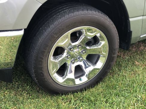 Used 2022 RAM 1500 Big Horn image 2