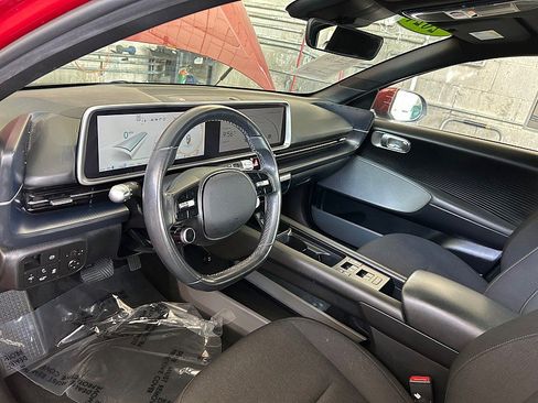 Used 2024 Hyundai Ioniq 6 SE RWD image 18