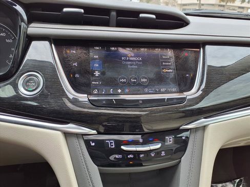 Used 2021 Cadillac XT6 Premium Luxury image 25