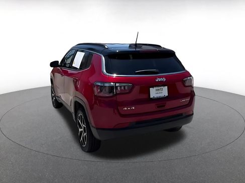 Used 2025 Jeep Compass Limited AWD/4WD image 12