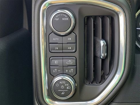 Used 2023 GMC Sierra 2500 AT4 w/ Driver Alert Package I image 15