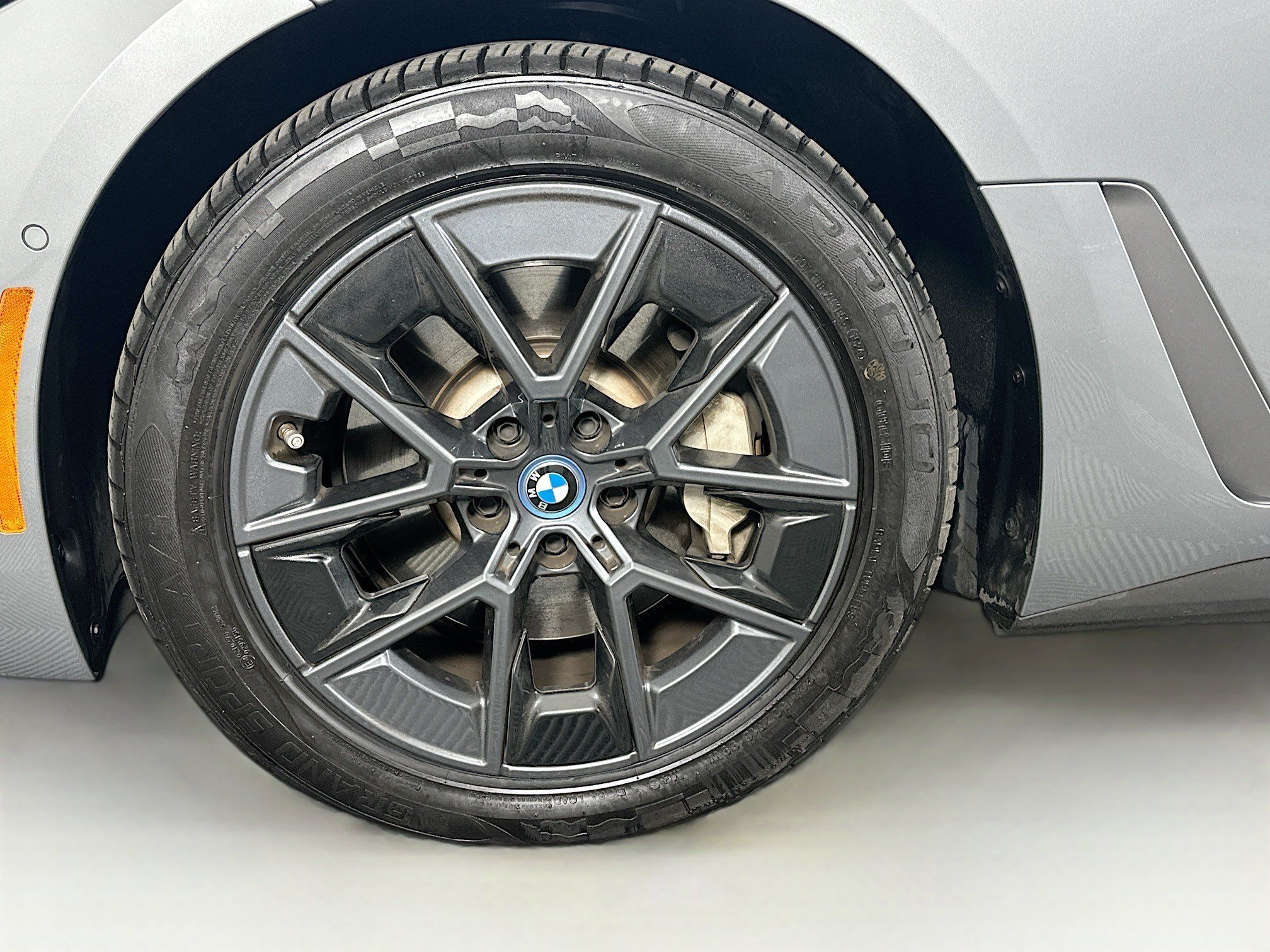 Used 2024 BMW i4 eDrive35 w/ Premium Package RWD image 11