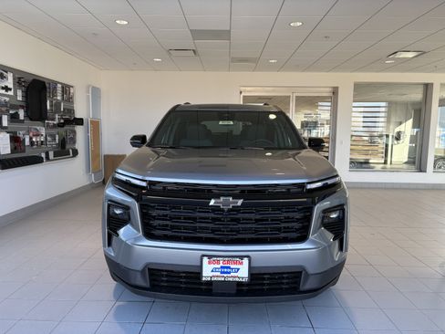 New 2026 Chevrolet Traverse LT w/ Midnight/Sport Edition image 7