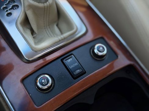 Used 2014 INFINITI QX70 AWD w/ Premium Package image 22