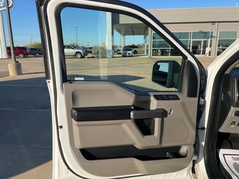 Used 2019 Ford F150 XLT w/ Equipment Group 302A Luxury image 13