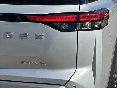 Used 2023 Nissan Pathfinder Platinum w/ Cargo Package image 7