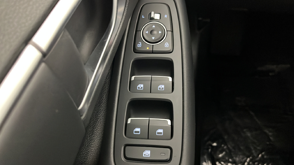 Used 2025 Hyundai Sonata SEL FWD image 28
