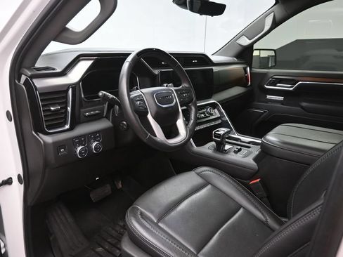 Used 2025 GMC Sierra 1500 Denali AWD/4WD image 19
