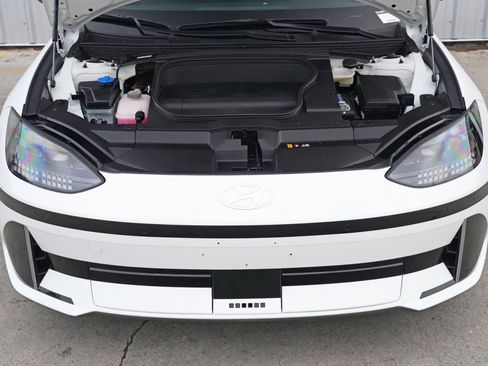 Used 2023 Hyundai Ioniq 6 SEL image 7