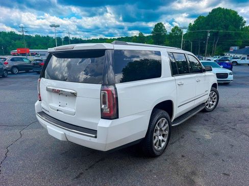 Used 2018 GMC Yukon XL Denali RWD image 4