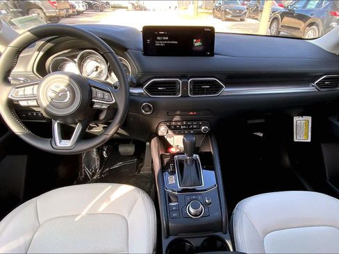 New 2025 MAZDA CX-5 AWD 2.5 S w/ Preferred Package image 5