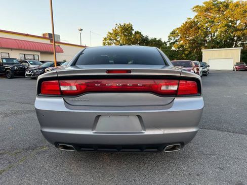 Used 2013 Dodge Charger SE w/ Connectivity Group RWD image 6