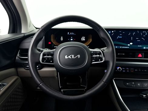 Used 2026 Kia Carnival FWD image 35