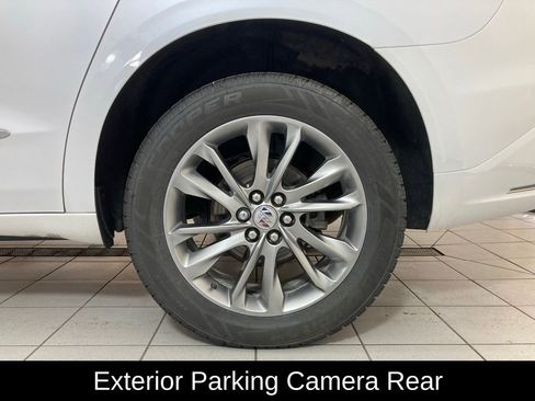 Used 2024 Buick Enclave Avenir w/ Avenir Technology Package image 26