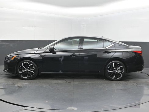 Certified 2025 Nissan Altima 2.5 SR FWD image 5