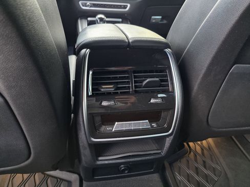 Used 2022 BMW X5 sDrive40i w/ Premium Package image 17