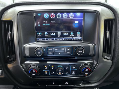 Used 2018 Chevrolet Silverado 1500 LT w/ LT Eassist Package image 20