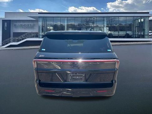 New 2026 Lincoln Navigator Black Label AWD/4WD image 7