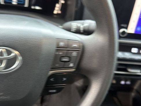 Used 2025 Toyota Camry LE FWD image 25